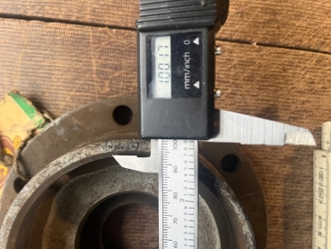 Lagergehäuse hinten links am Differenzial UTB Fiat aus original Lagerbestand