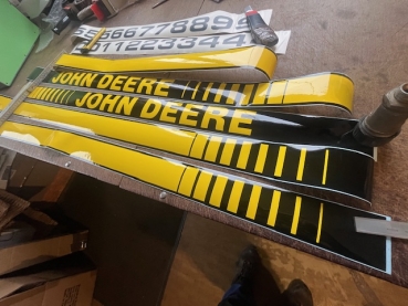 Aufkleber Klebefolie Motorhaube  passend für John Deere universell passend