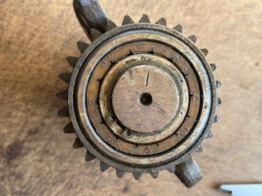 doppel zahnrad in der ölwanne vom rs09 - GT124 gut gebraucht