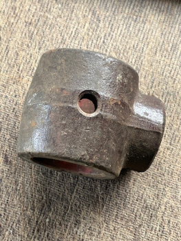 Auge für Hydraulikzylinder z.B. an der Abstützung am T157 Neuteil