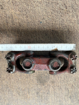 Kreuzgelenk Doppelgelenk IFA W50 / ZT 300-303  Multicar M24-M25-M26 für Lenkung