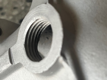 Luftansaugkrümmer UTB 550 IF