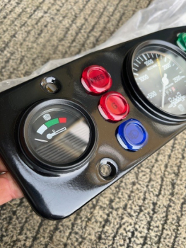 Amaturenbrett UTB TIH komplett Tacho mit Gewinde