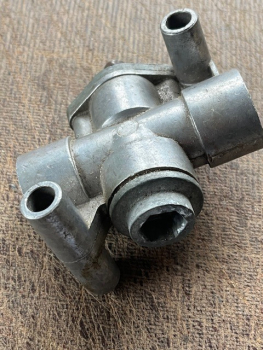 Lufthahn Absperrhahn IFA W50 ADK70 80 aus DDR Lagerbestand ohne griff 2284-01B