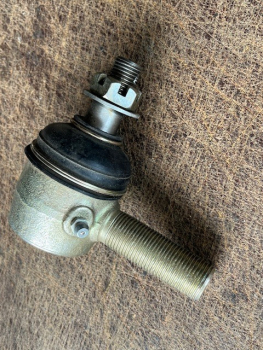 2 Stück Spurstangenkopf eventuell ARO  M18x1,5 R/L Gewinde