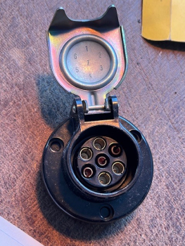 Autolichtdose 7 Polig aus DDR Lagerbestand