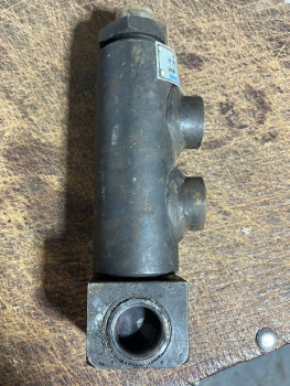 Halteventil für Abstützung TIH 445 + T159 Neuteil aus Lagerbestand H2