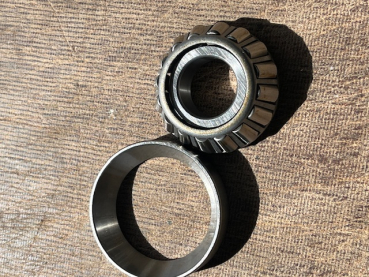 Schrägrollenlager  UTB TIH Fiat