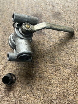 Lufthahn Absperrhahn IFA W50 ADK70 80 UTB ZT aus DDR Lagerbestand