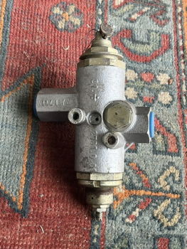 Druckregler Luftventil aus DDR Bestand IFA W50 ZT ...  5,5/6,2-2763.0