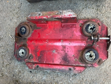 Batteriekasten gebraucht vom UTB 650 651 / M650 M651