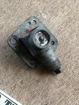 Tachoantrieb gebraucht vorn am Motor UTB U 300 + 302 + 342 + 445 + 550 defekt
