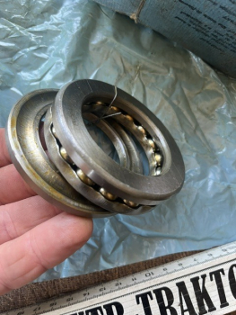 Lager Achsschenkel Vorderachse 3 Teilig UTB 550 + 300 aus original Lagerbestand