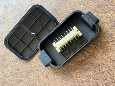Verteilerdose für Kabel Traktor oder Anhänger