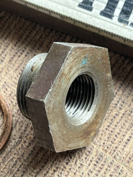 Kleiner Einschrauber Adapter für Hydraulikzylinder M26x1,5 x M18x1,5 gut gebraucht