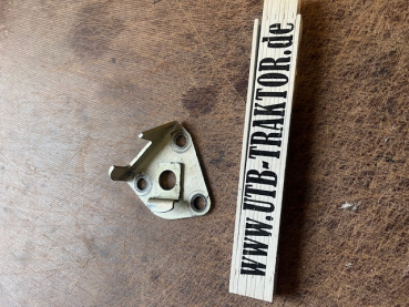 Anschlag Blech für den Hebel vom Zusatzsteuergerät UTB Fiat