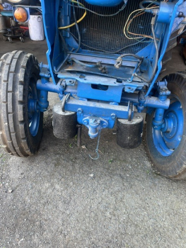 Frontgewichte Eigenbau für UTB 445 V