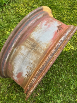 Felgen Ring hinten 10 x 28 Zoll V445 Traktor UTB + Fiat incl. Versandkosten