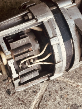 Lichtmaschine  UTB TIH Fiat  gebraucht / defekt als Ersatzteil