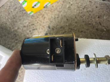 Scheibenwischermotor Traktor Restposten