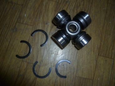 Kreuzgelenk Lenkung UTB 651