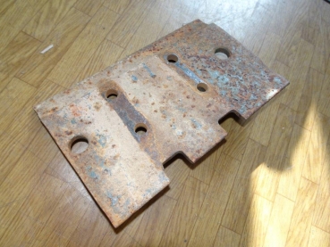 Kettenplatten Raupe UTB SV445 rechte Seite gut gebraucht