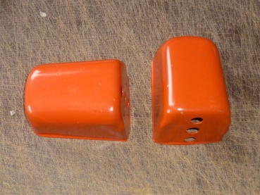 2 Stück Halterung  aus Blech für Scheinwerfer vorn UTB + Fiat Traktor