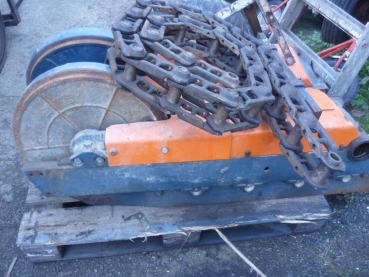 Ersatzteile Raupe UTB SV445