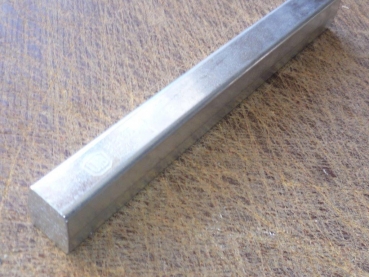 Keil für Hinterachse UTB 650 651 + M