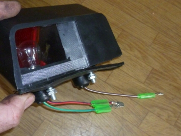 Rücklicht Rückleuchte UTB TIH Links mit Kennzeichenbeleuchtung