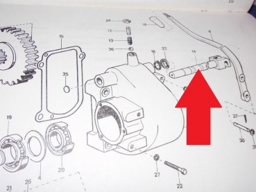 Schaltwelle im Allradgetriebe Fiat UTB DT