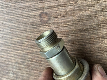Kupplung für Hydraulikanschluß für Anhänger M22x1,5