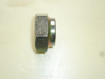 Mutter im Schaltgetriebe Fiat TIH UTB