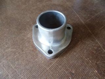 Rohrstutzen Thermostatgehäuse Fiat 450 TIH UTB