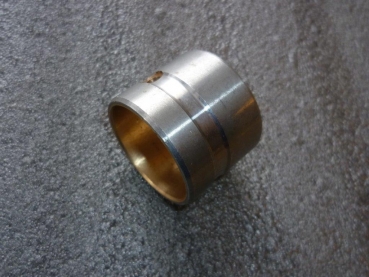 Buchse für Umlenkhebel unten Vorderachse Nut außen 2 Löcher UTB Fiat 415 bis 640