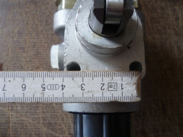 Handförderpumpe Dieselpumpe IFA L60