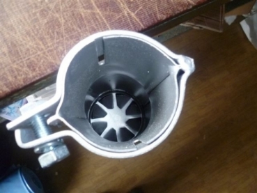 Auspuff UTB U650 + U651 U 650 651 Raupe UTB S651 2. Wahl