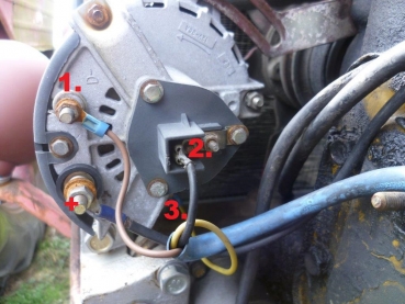 Relais Ladekontrolle Regler klein UTB TIH Traktor Fiat