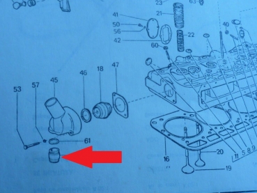 Rohr klein unter den Thermostatgehäuse UTB 650 651