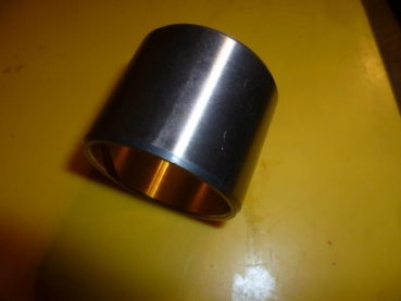 Buchse für Umlenkhebel oben Vorderachse Nut innen  UTB Fiat