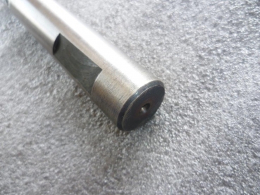 Welle mit Nut 22 mm im Differenzial TIH UTB