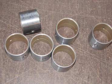 Buchse für Umlenkhebel oben Vorderachse Nut innen in der mitte