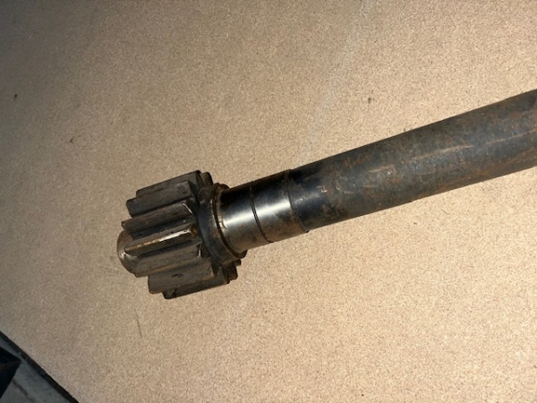 Welle im Achstrichter TIH 445 Rechte Seite Neuteil