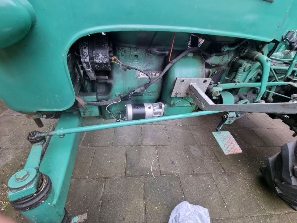 Anlasser Starter Getriebeanlasser Traktor Schlepper Kramer KL200 mit Deutz F2l 712