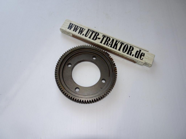 Zahnrad im Motor Antrieb Schwungmassenausgleich UTB 550 640 Fiat  85 Zähne