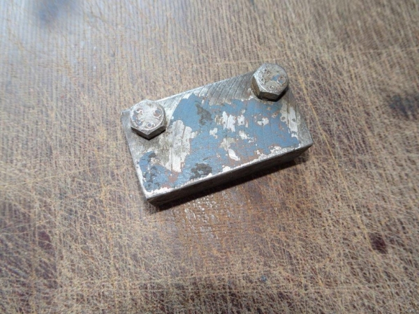 Klemmstück für Lenkzylinder UTB 300 302  gebraucht