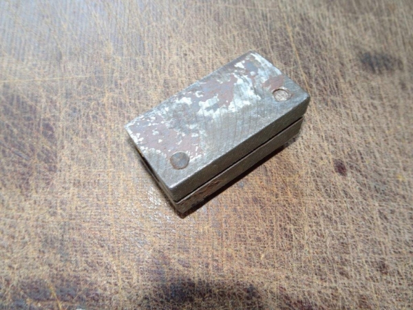 Klemmstück für Lenkzylinder UTB 300 302  gebraucht