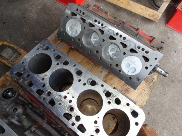 Motorblock mit eingebauter Kurbelwelle Traktor Fiat 415 415DT mit Motor 615 Short Motor