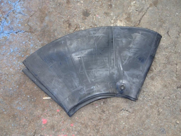 Schlauch für Reifen vom UTB 302  /  9.00-16