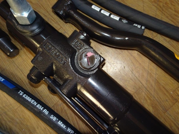 Hydraulische Lenkung Lenkungsunterstützung Lenkhilfe Traktor Fiat 540 DT Spezial
